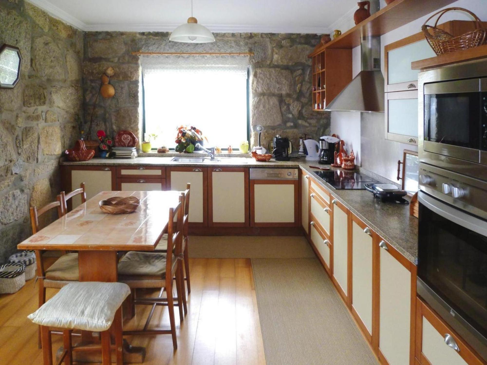 Holiday Home, Luzim エクステリア 写真
